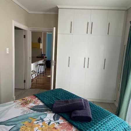 Micky'S Coziness Galore! Apartment Кейптаун Екстериор снимка